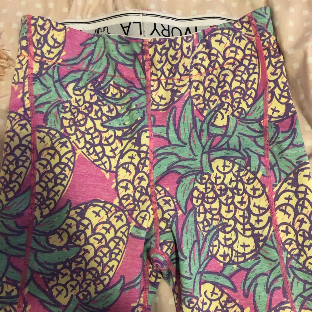 Ivory Ella pineapple leggings 🐘🍍